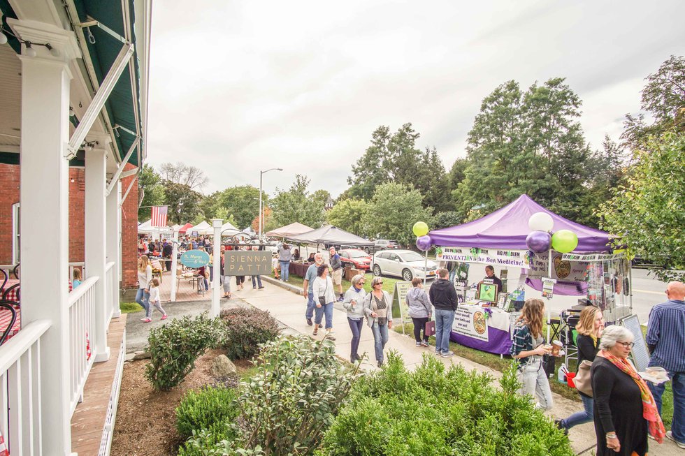 The 40th annual Lenox Apple Squeeze 2019 Berkshires MA